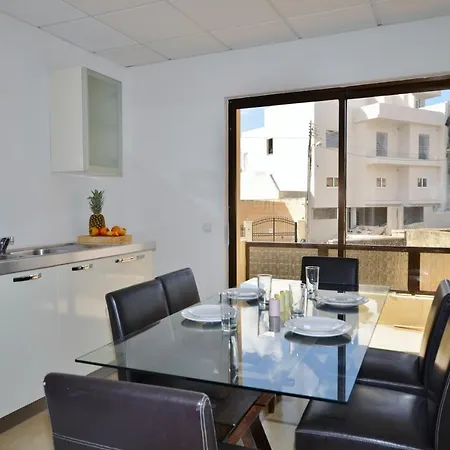Guest house City Living Tk 2 Rm 4 Saint Julian's